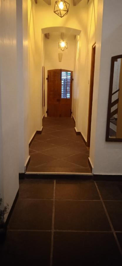 French Rivera Guest House Pondicherry Exteriör bild